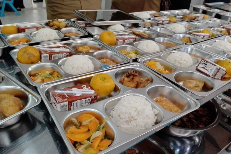 Sistem Pengaduan Kualitas Menu (MBG) untuk Layanan