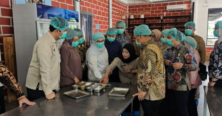 Penerapan Dapur Bersertifikat Halal Modern Terpadu