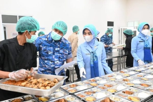 Monitoring Kebersihan Area Masak Rutin Konsisten