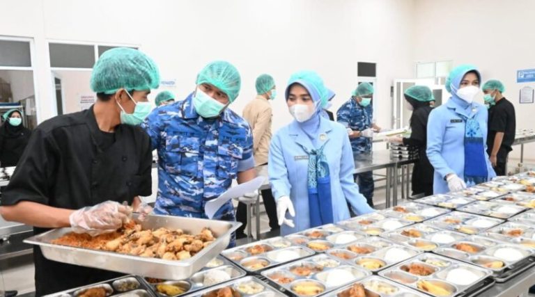 Monitoring Kebersihan Area Masak Rutin Konsisten