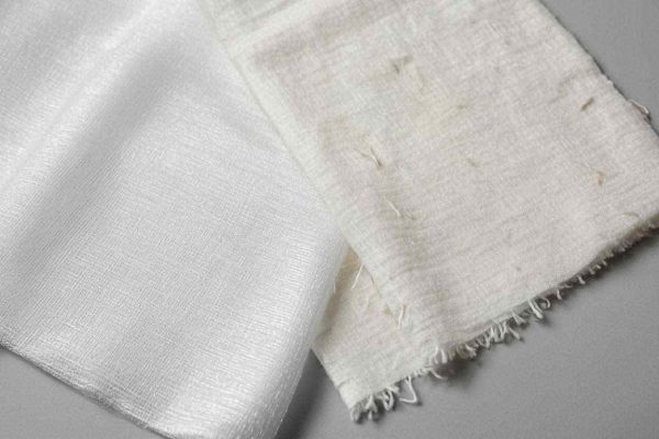 Perbandingan kain microtex dan katun berdasarkan tekstur dan serat