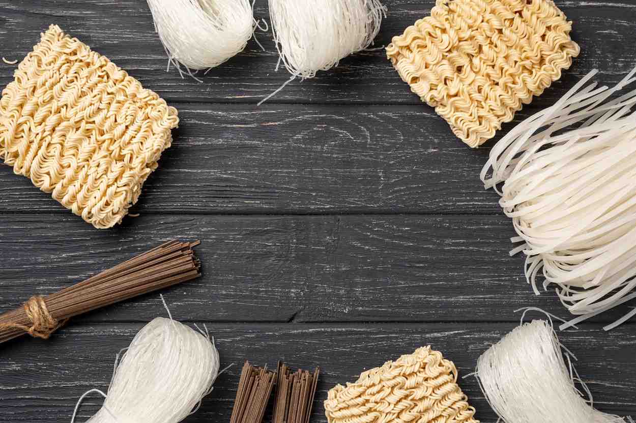 Penggunaan Mesin Pembuat Mie Aneka Bahan